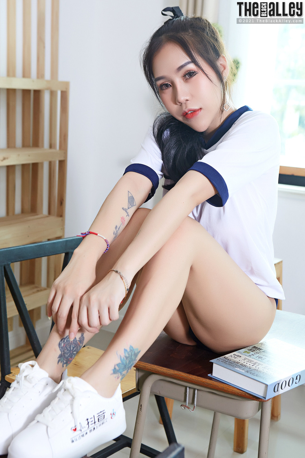 [The Black Alley] Parissa Photo Set.10 (2021.09.17)