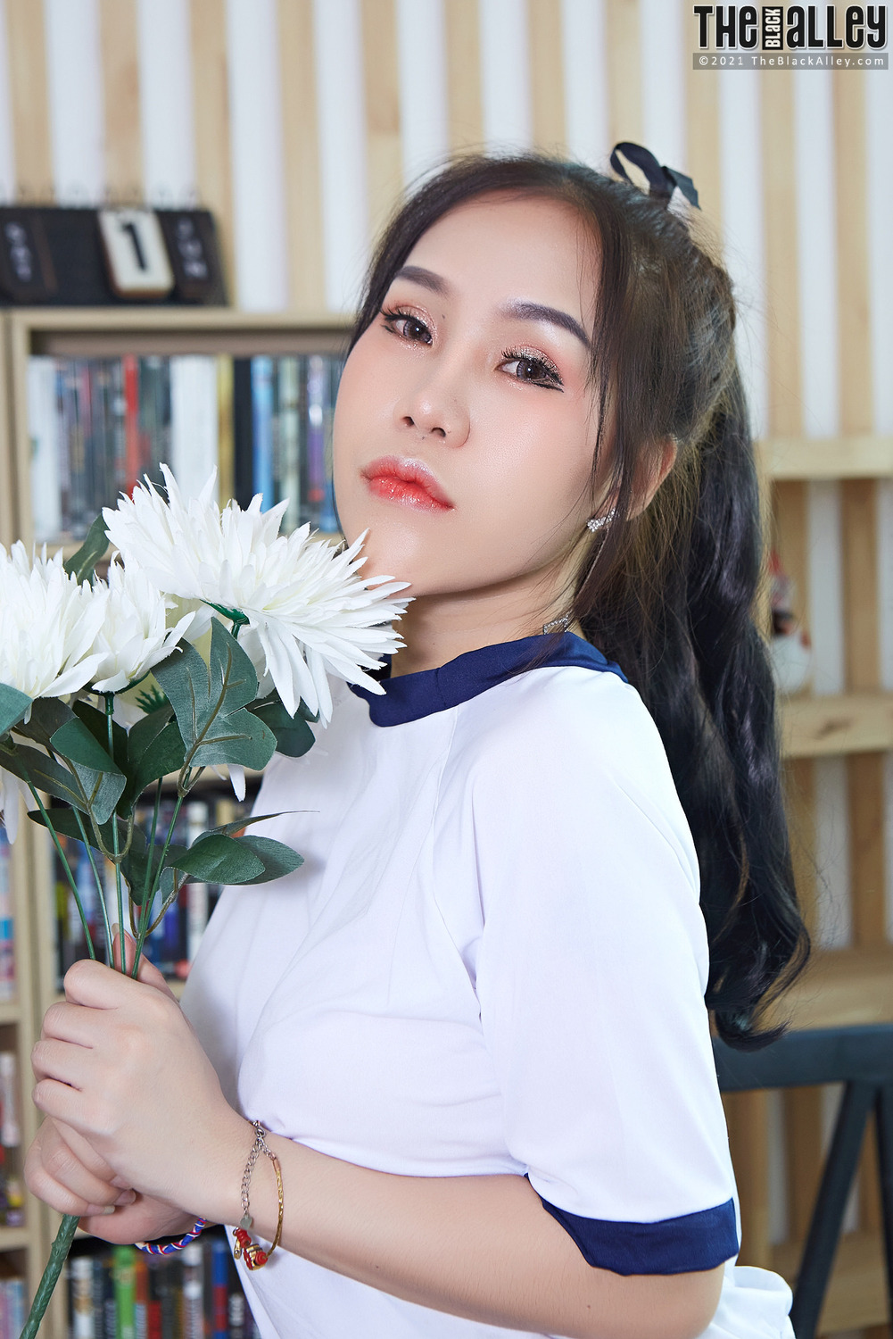 [The Black Alley] Parissa Photo Set.10 (2021.09.17)