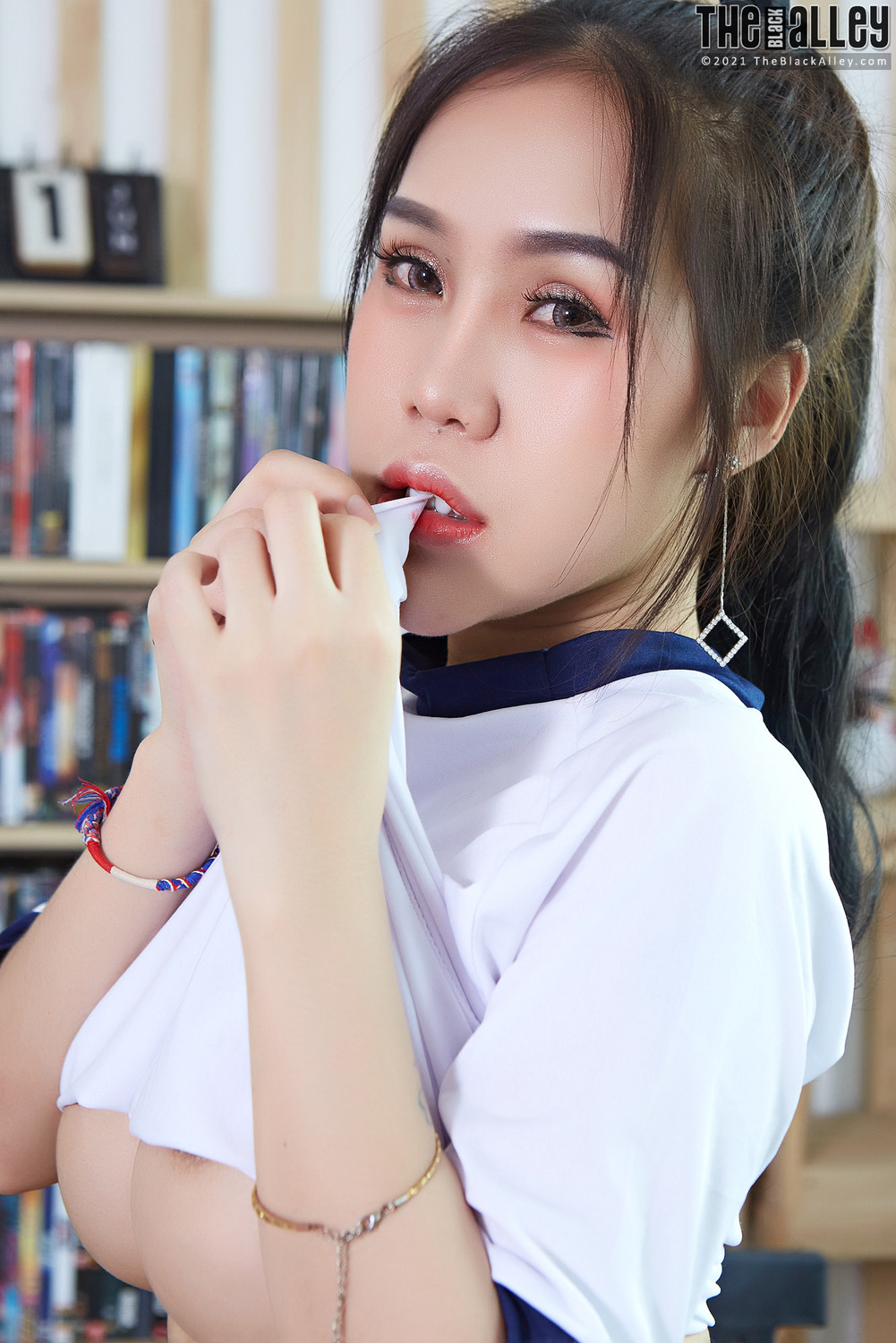 [The Black Alley] Parissa Photo Set.10 (2021.09.17)