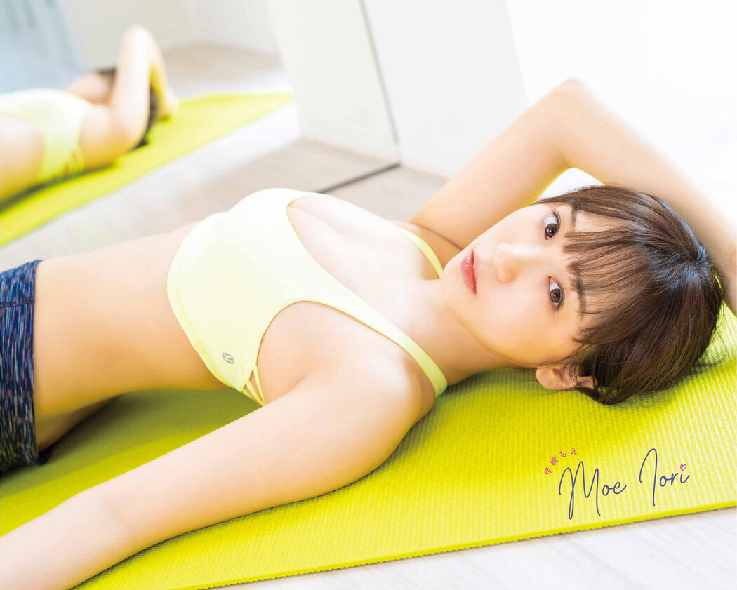 Moe Iori 伊織もえ, Young Gangan 2022 No.12 (ヤングガンガン 2022年12号)