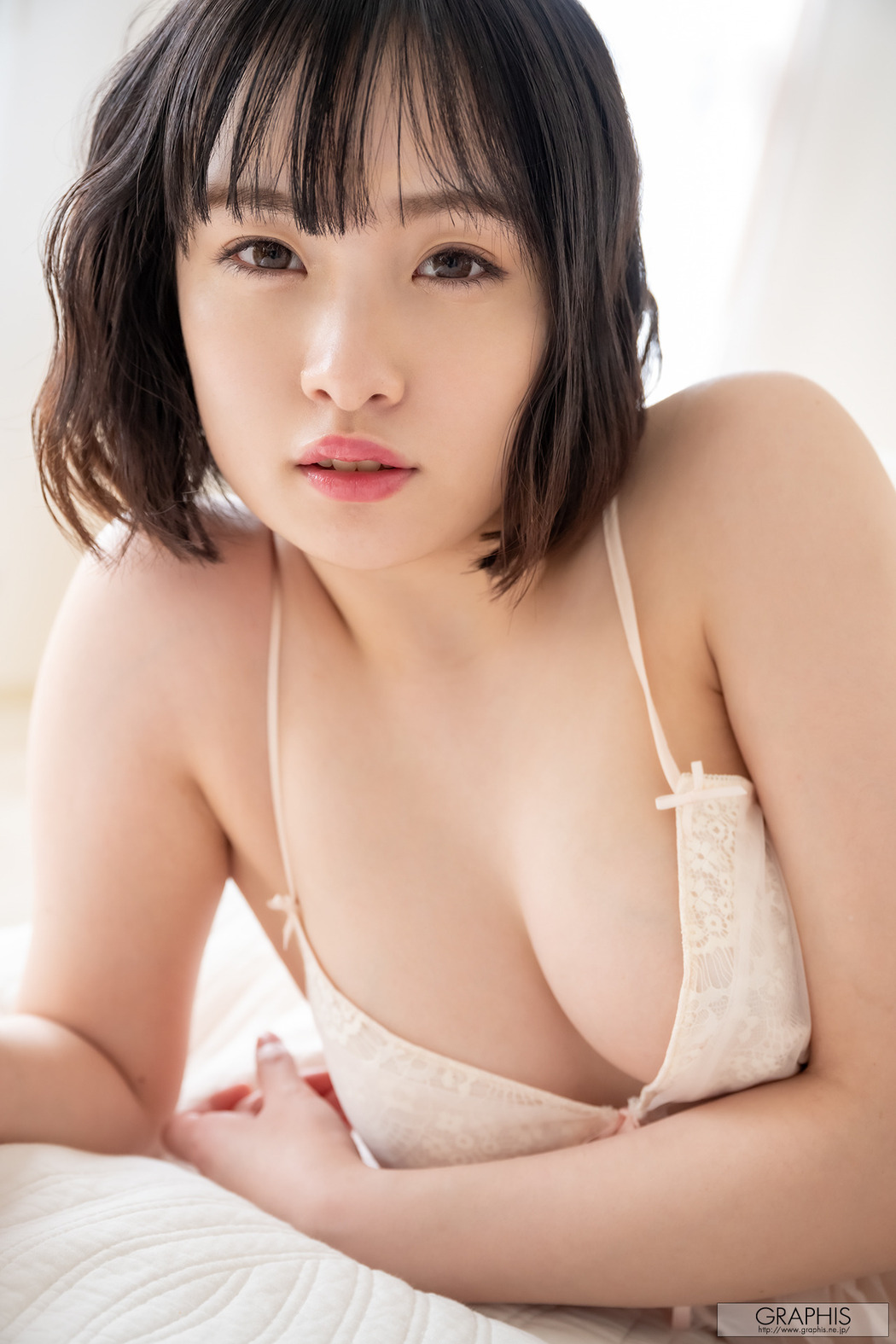 Suzu Akane 愛宝すず, [Graphis] Gals &#8220;Artless &#8221; Vol.04