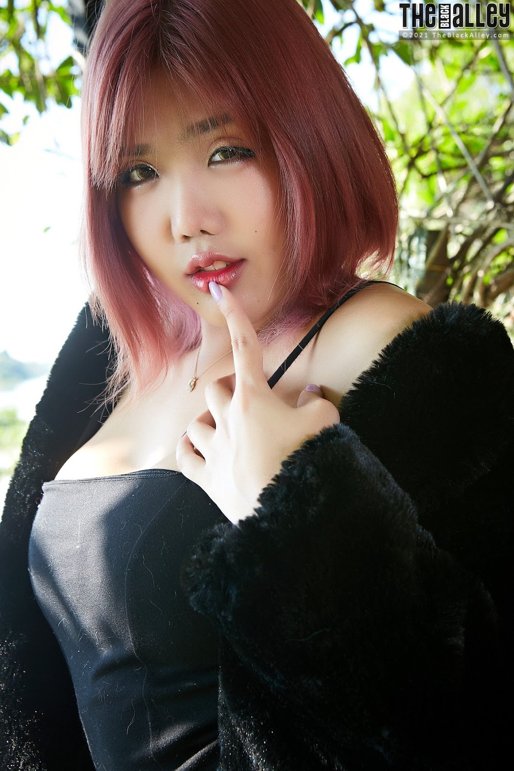 [The Black Alley] Niki Photo Set.22 (2021.12.09)