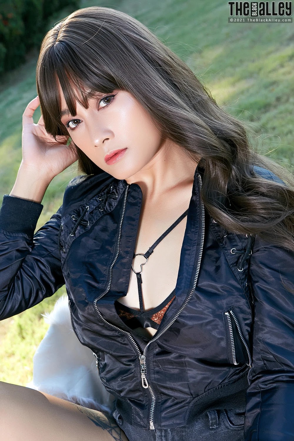 [The Black Alley] Winny Sung Photo Set.174 (2021.12.03)