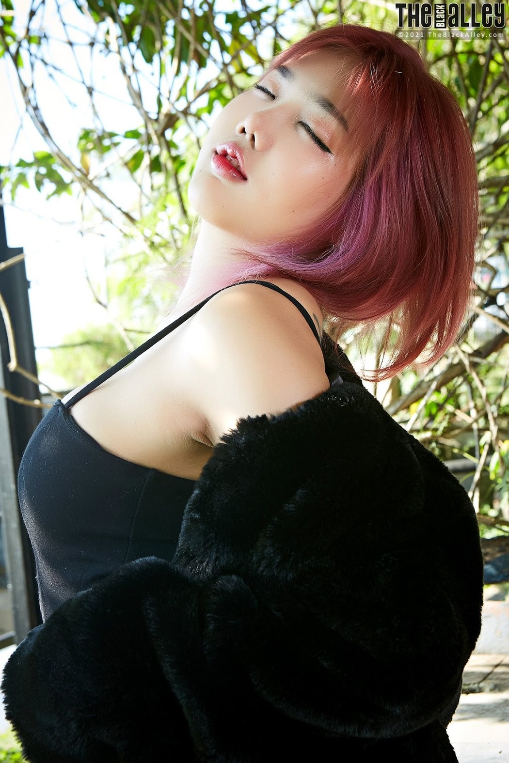 [The Black Alley] Niki Photo Set.22 (2021.12.09)