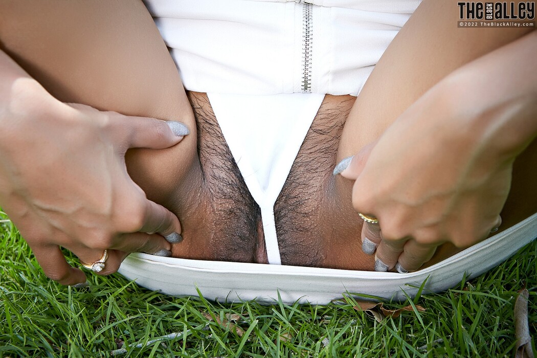 [The Black Alley] Linda Photo Set.58 (2022.02.09)