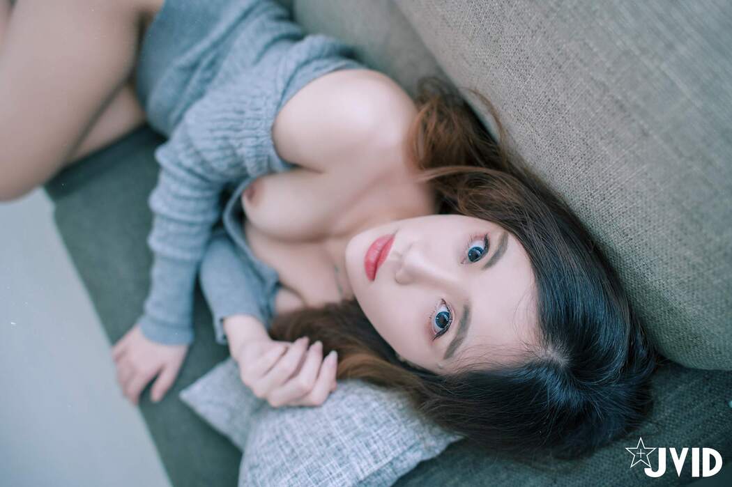 JVID精品 美乳女神Jessica到友人家看貓被強制高潮 Set.01