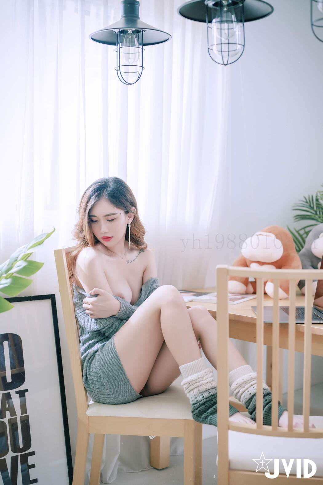 JVID精品 美乳女神Jessica到友人家看貓被強制高潮 Set.02