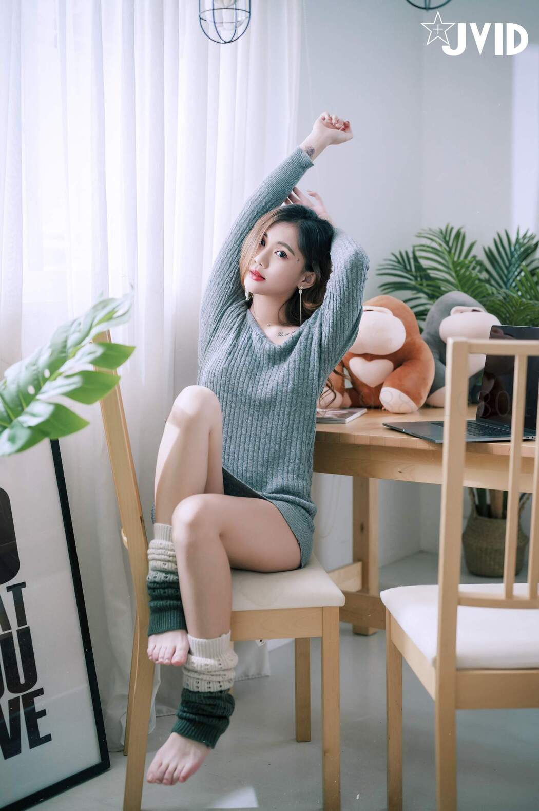 JVID精品 美乳女神Jessica到友人家看貓被強制高潮 Set.02