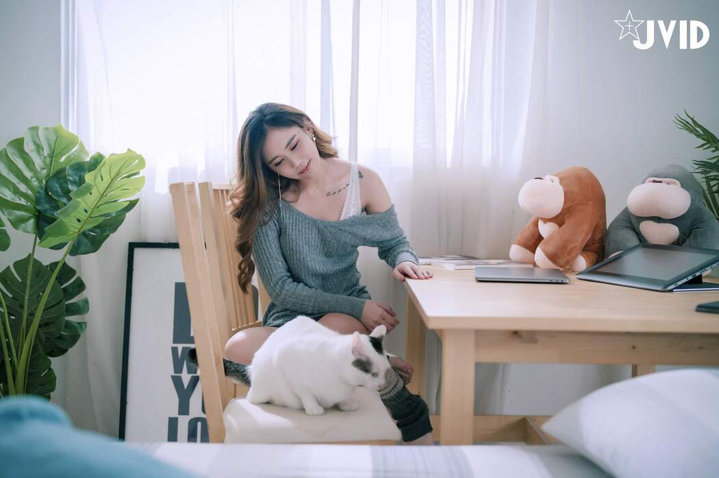 JVID精品 美乳女神Jessica到友人家看貓被強制高潮 Set.02