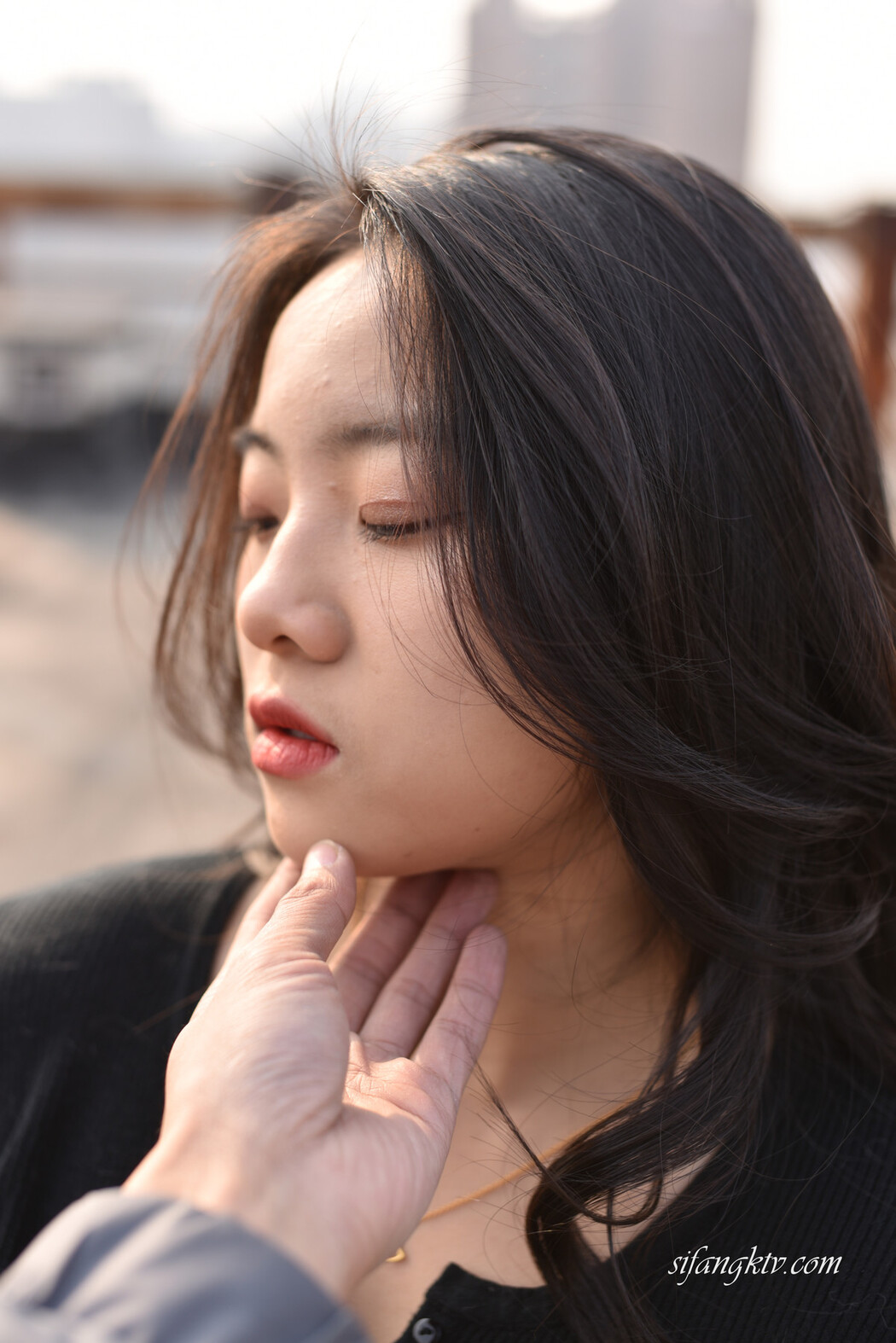 JVID精品 沉淪的貓露臉大尺度寫真+被攝影師潛規則 Set.01