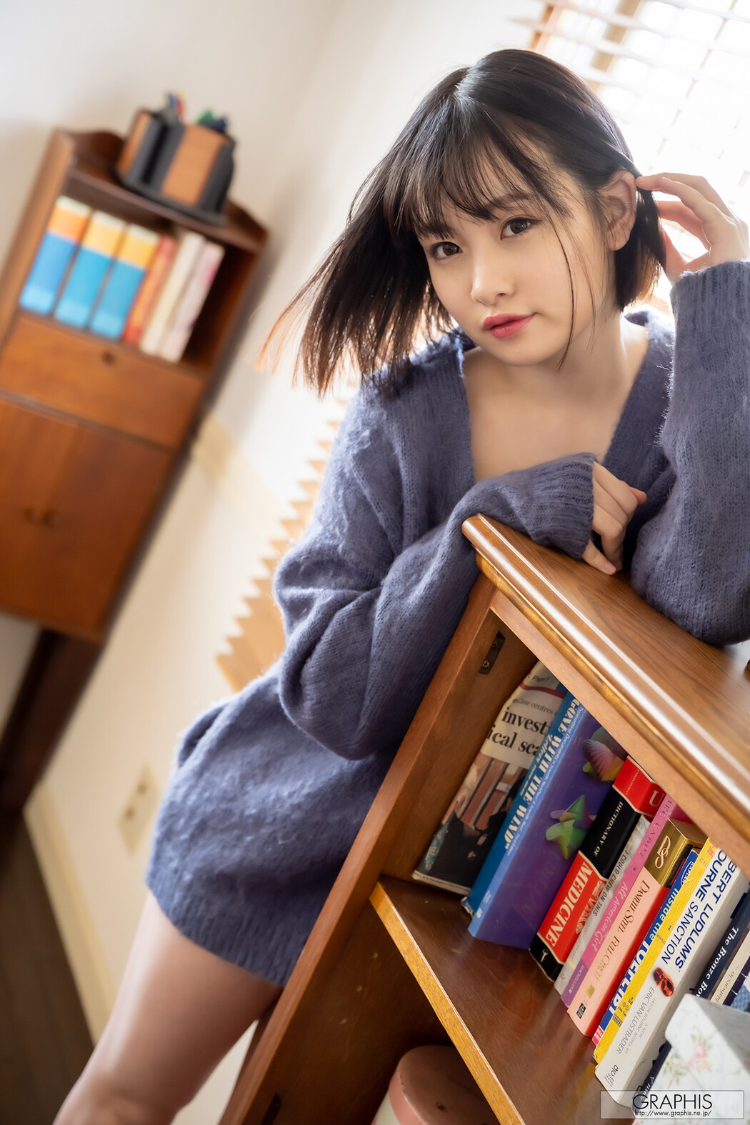 Suzu Akane 愛宝すず, [Graphis] Gals 「Artless」 Vol.05