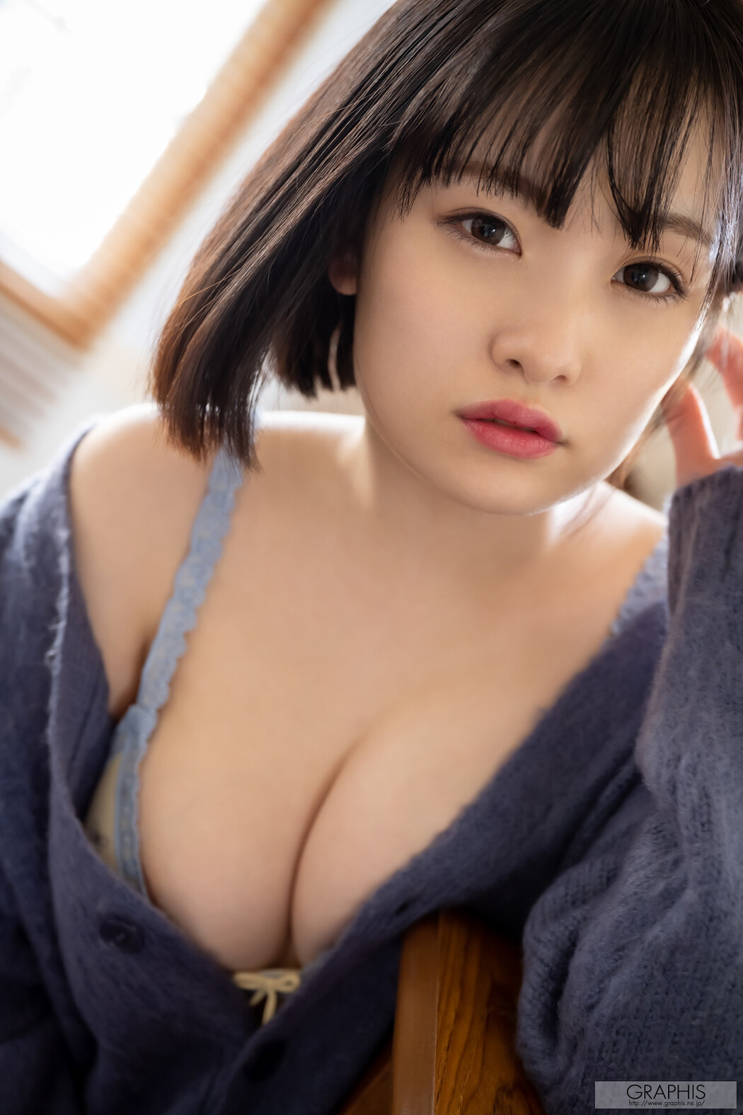 Suzu Akane 愛宝すず, [Graphis] Gals 「Artless」 Vol.05