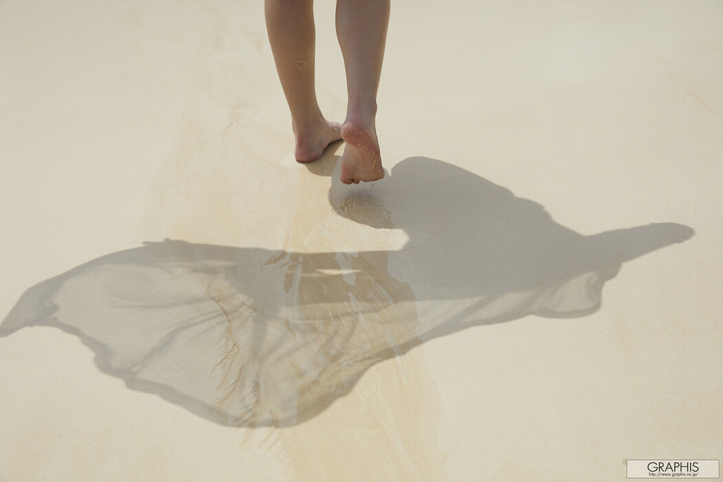 Mayuki Ito 伊藤舞雪, [Graphis] Gals 「MORE」 Vol.06