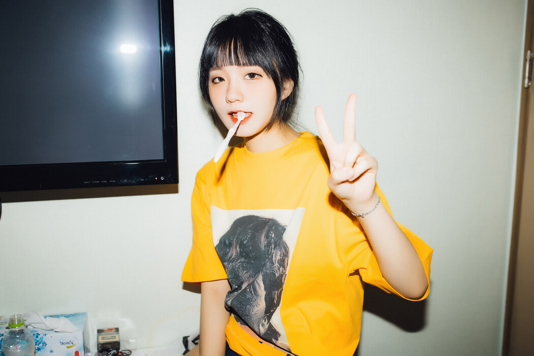 Jeong Jenny 정제니, [Moon Night Snap] Jenny is Cute