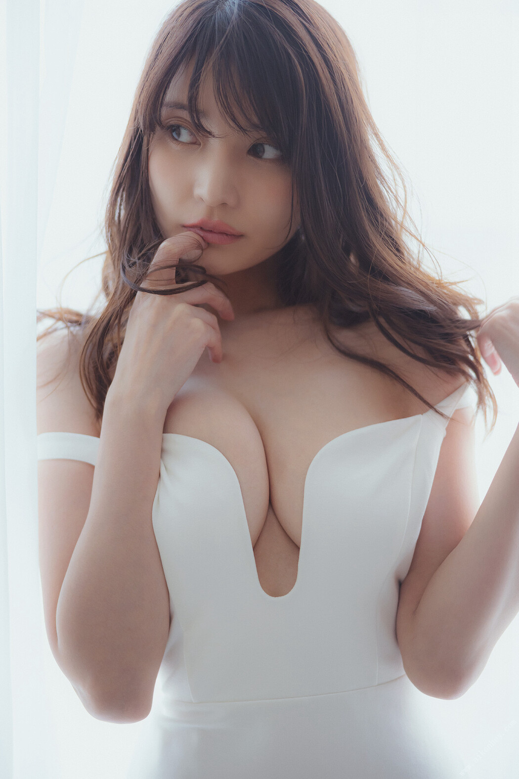 Sayaka Nitori 似鳥沙也加, FLASHデジタル写真集 夜に身を任せて 前編 Set.01