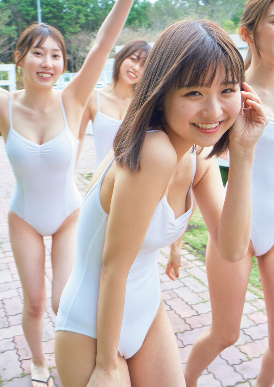 おっぱい祭りだ!73人の美女が大集合!! グラビアフェス!2022, Weekly Playboy 2022 No.20 (週刊プレイボーイ 2022年20号)