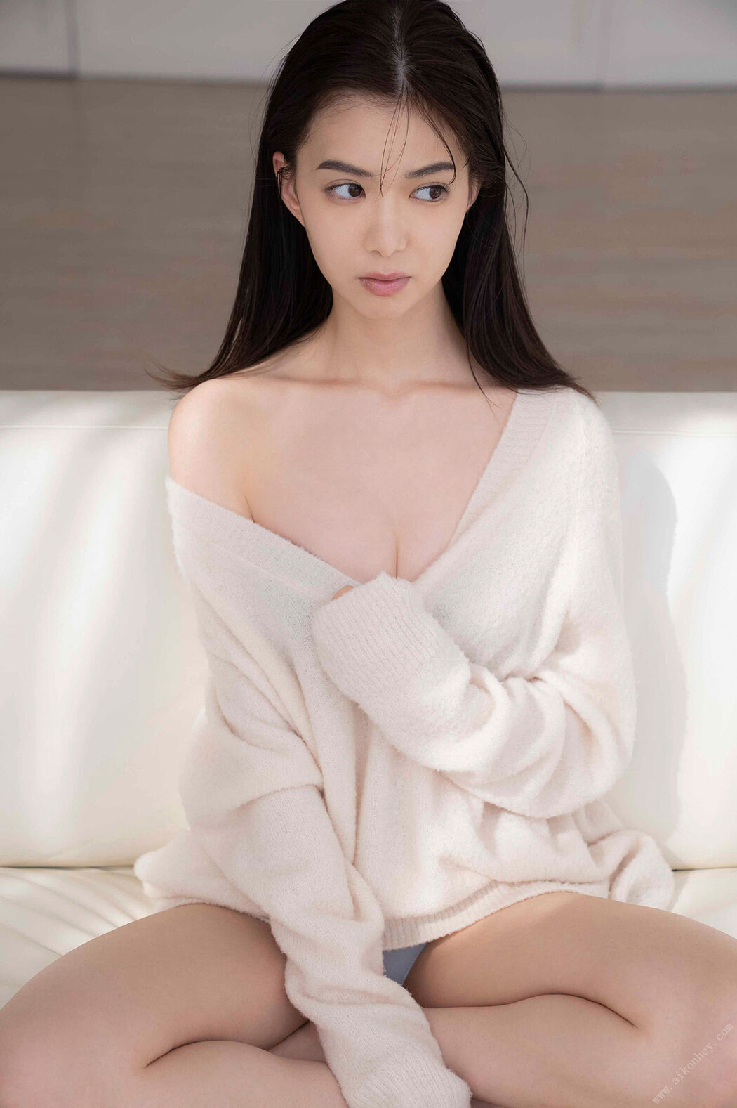 Riko Matsudaira 松平璃子, ＦＲＩＤＡＹデジタル写真集 「艶めくボディ」 Set.01