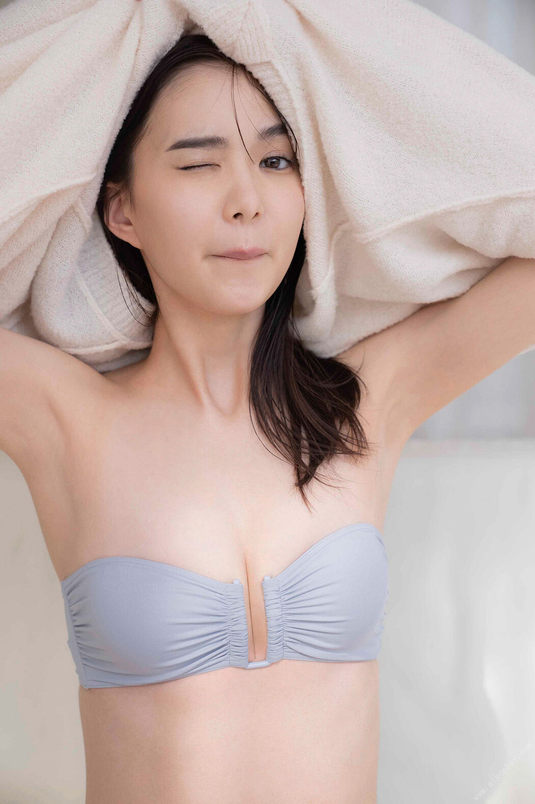 Riko Matsudaira 松平璃子, ＦＲＩＤＡＹデジタル写真集 「艶めくボディ」 Set.01