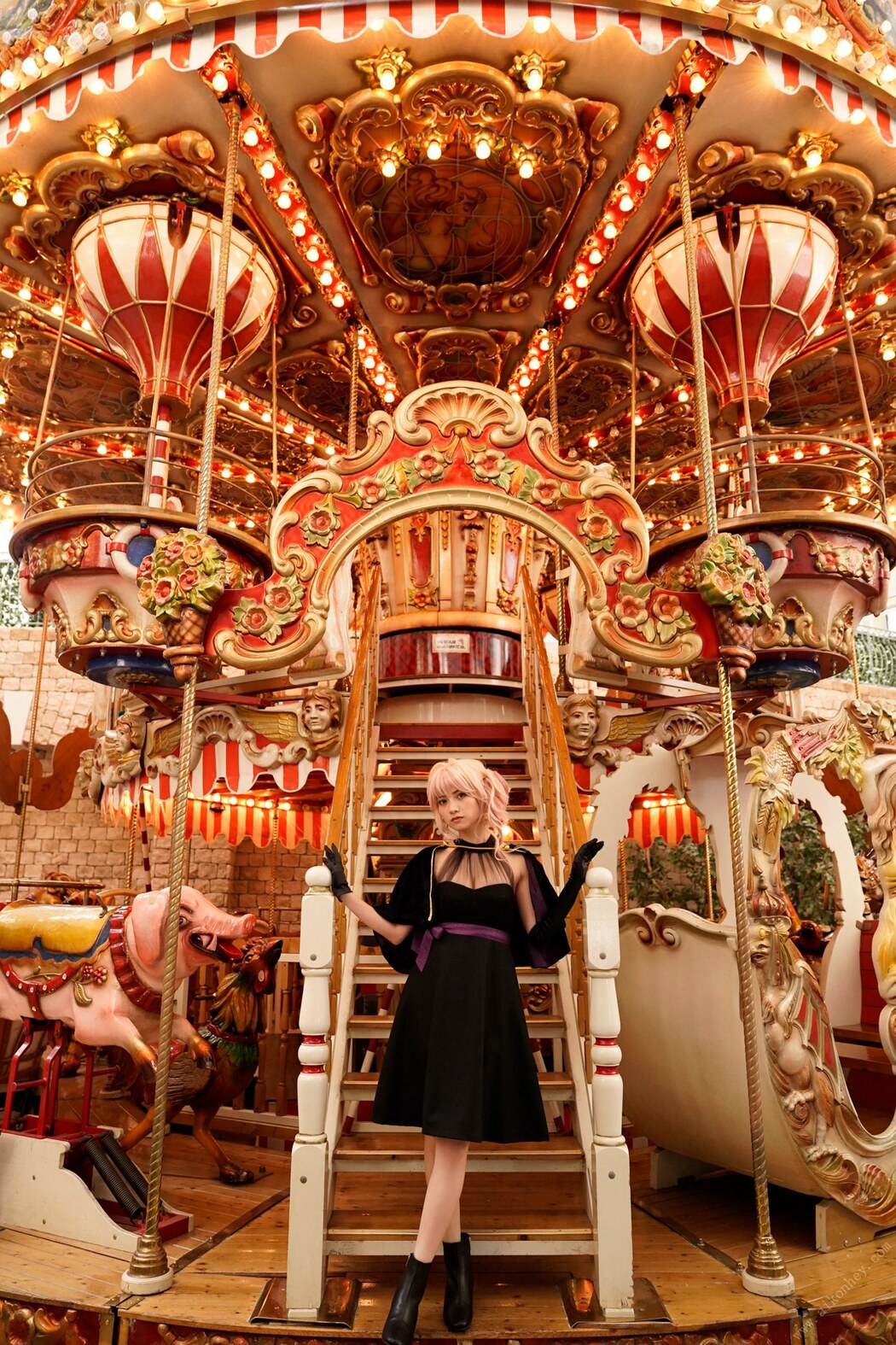 Nashiko Momotsuki 桃月なしこ, ヤングガンガンデジタル限定写真集 「不器用な先輩。」 コラボコスプレグラビア Set.01