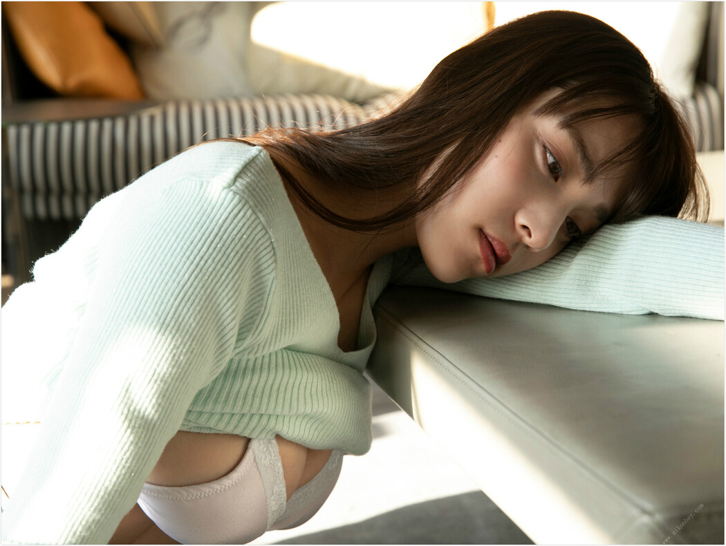 Sayaka Tomaru 都丸紗也華, FLASHデジタル写真集 着衣巨乳～ぴっちぴち～ Set.03