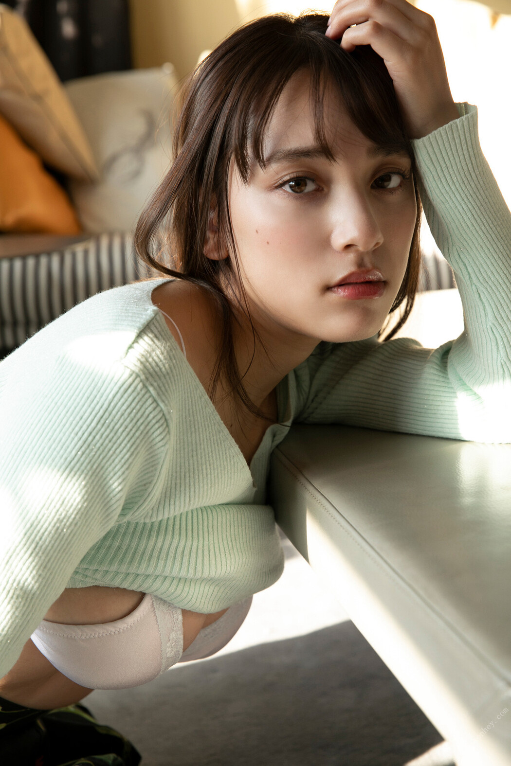 Sayaka Tomaru 都丸紗也華, FLASHデジタル写真集 着衣巨乳～ぴっちぴち～ Set.03