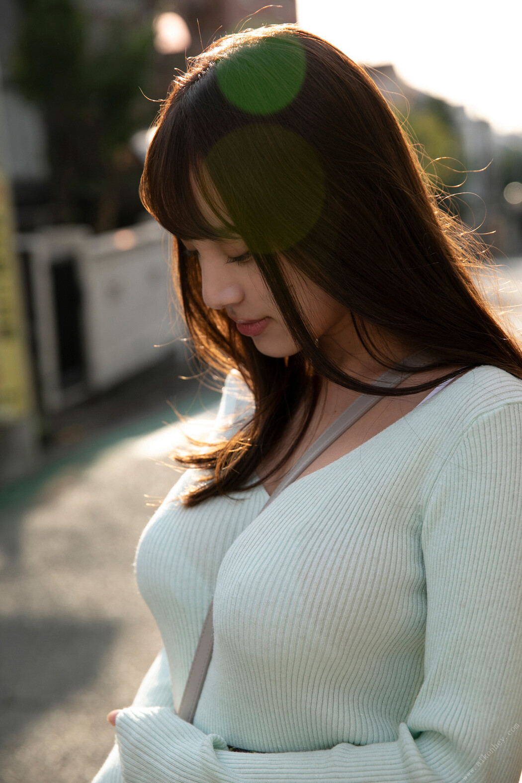 Sayaka Tomaru 都丸紗也華, FLASHデジタル写真集 着衣巨乳～ぴっちぴち～ Set.03