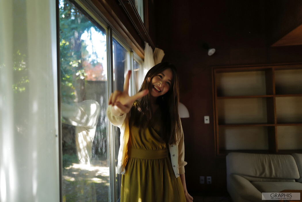 Mai Kanami 神菜美まい, [Graphis] Gals 「Classy」 Making
