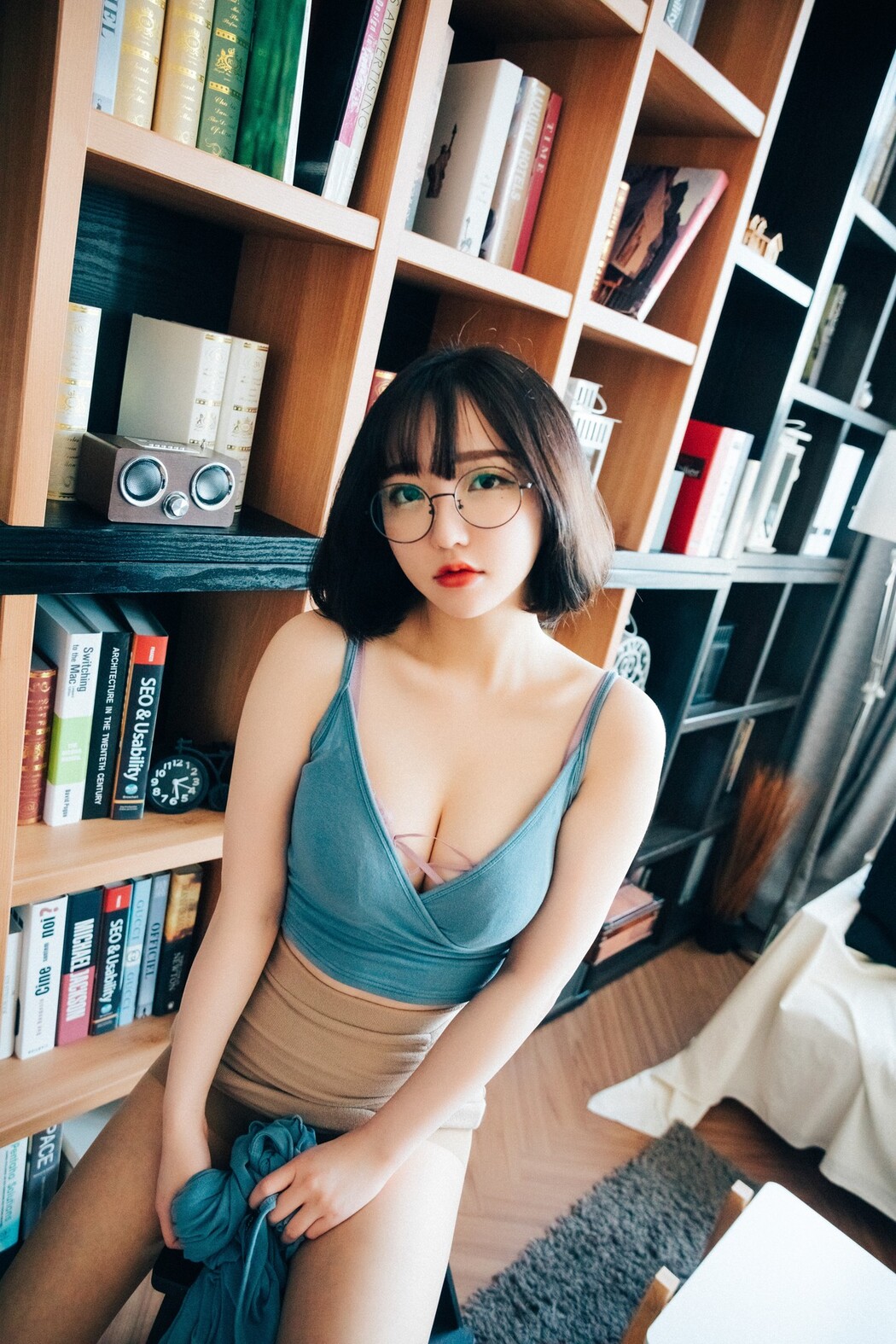 Son Yeeun 손예은, [Loozy] Librarian Girl Set.02