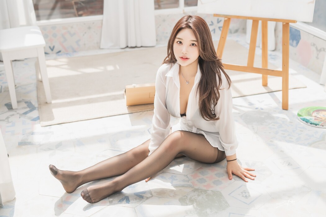 Zzyuri 쮸리, [SAINT Photolife] Zzyuri Vol.5 See Through