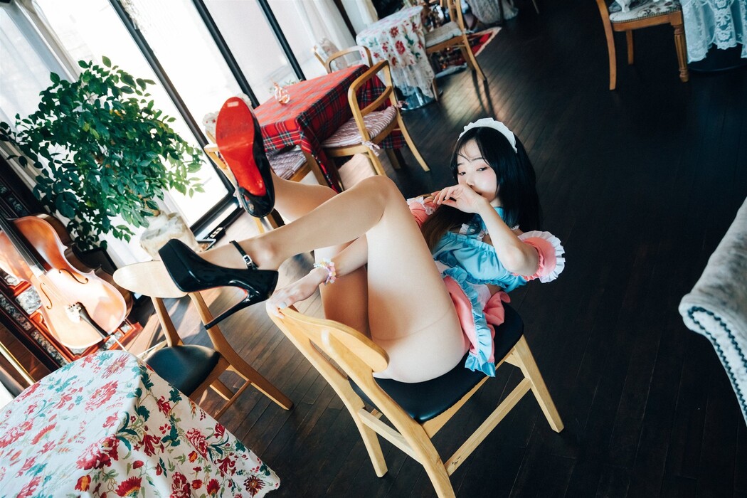 Bambi 밤비, [Loozy] Cafe Alba Set.01