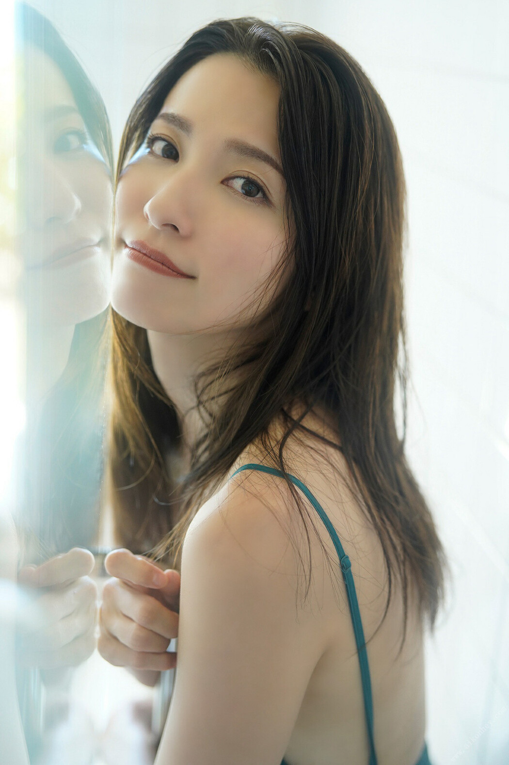 Rei Toda 戸田れい, 週刊ポストデジタル写真集 ILiOS～何度でも振り向いて～ Set.01