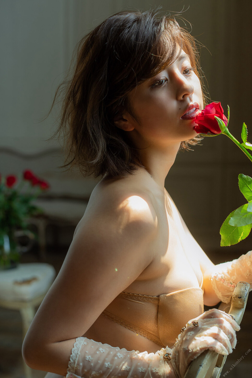 Yurina Yanagi 柳ゆり菜, ＦＲＩＤＡＹデジタル写真集 「大人色、ヌーディー」 Set.02