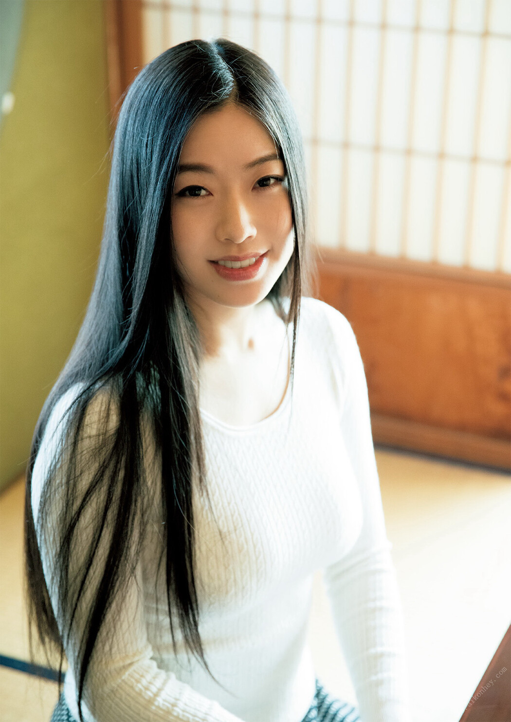 Asuka Oda 小田飛鳥, FLASHデジタル写真集 聖域 Set.01