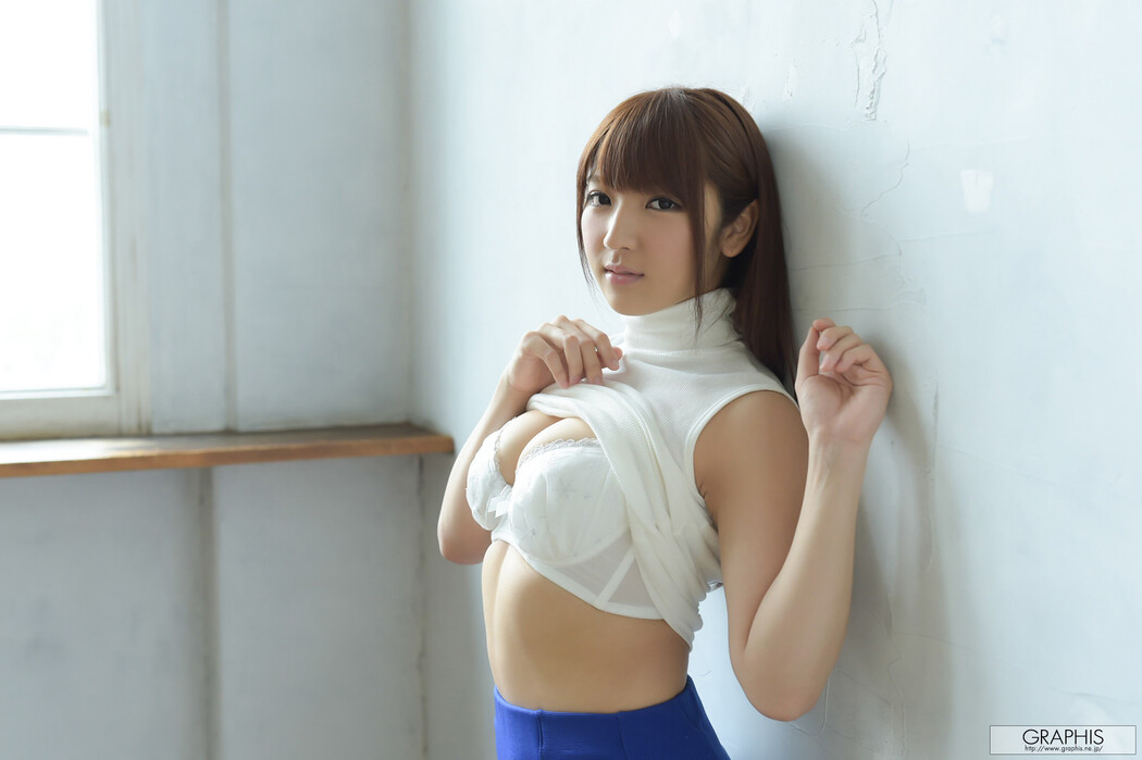 Shiori Kamisaki 神咲詩織, [Graphis] Limited Edition 2022.07.22 Cover Photo