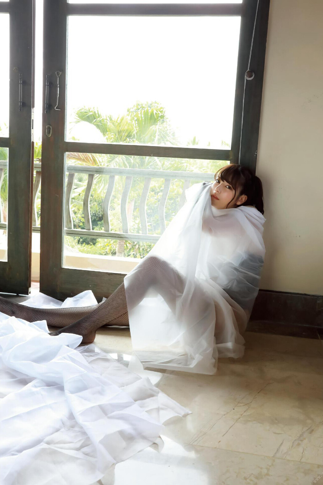 Karen Kaede 楓カレン, 写真集 「KAREN」 Set.01
