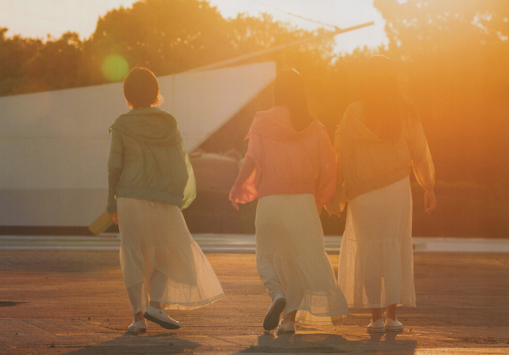 Hinatazaka46 日向坂46, B.L.T. 2022.07 (ビー・エル・ティー 2022年7月号)
