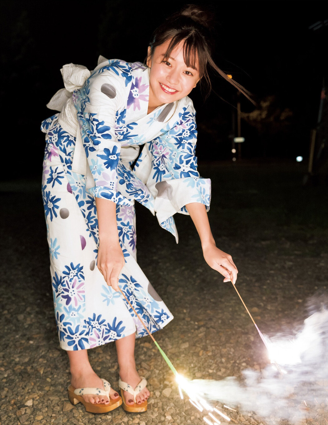 Yui Asakura 浅倉唯, Young Jump 2022 No.38 (ヤングジャンプ 2022年38号)