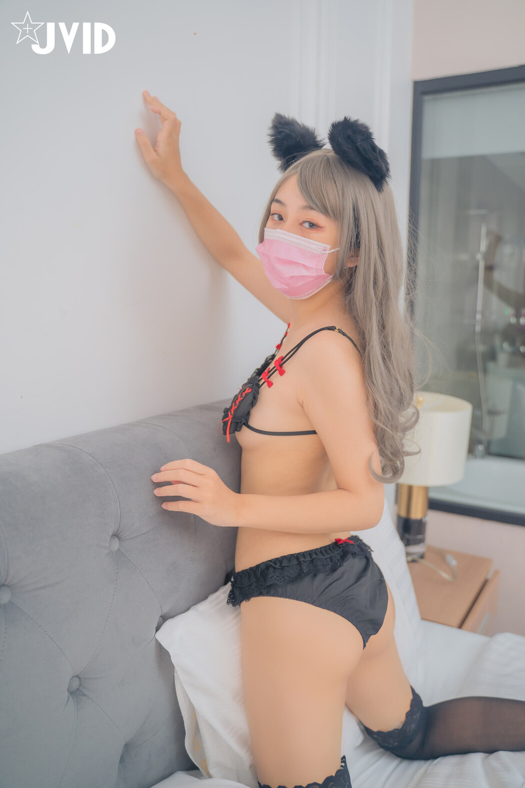JVID精品 美乳妹妹-偷穿女友战服