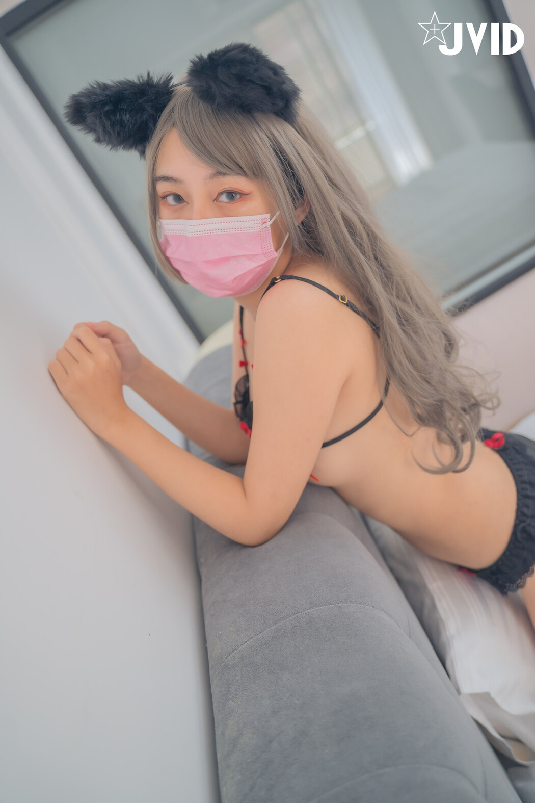 JVID精品 美乳妹妹-偷穿女友战服