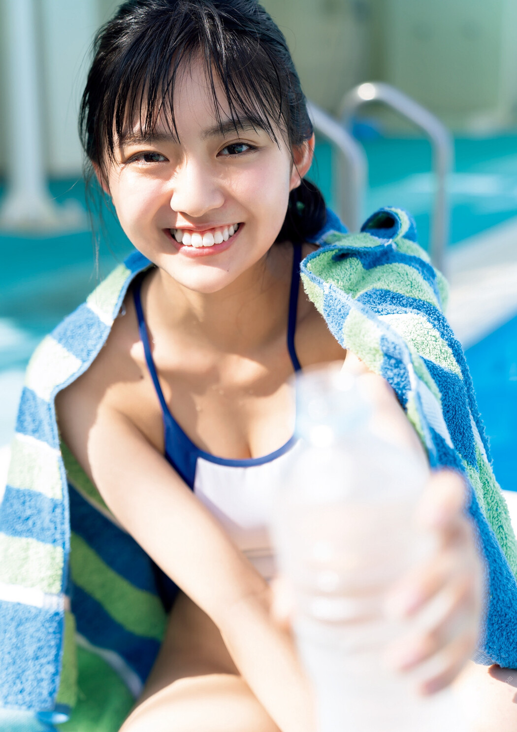 Runa Toyoda 豊田ルナ, 1st写真集 『月-Luna-』 Set.03
