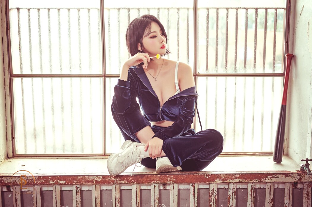 Yuna 유나, [SAINT Photolife] Yuna’s Wild - Set.02 Cover Photo