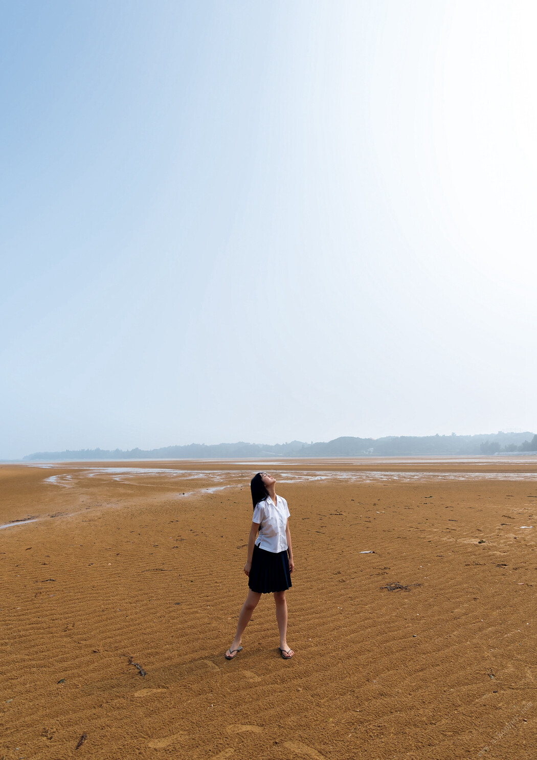 Runa Toyoda 豊田ルナ, 1st写真集 『月-Luna-』 Set.02