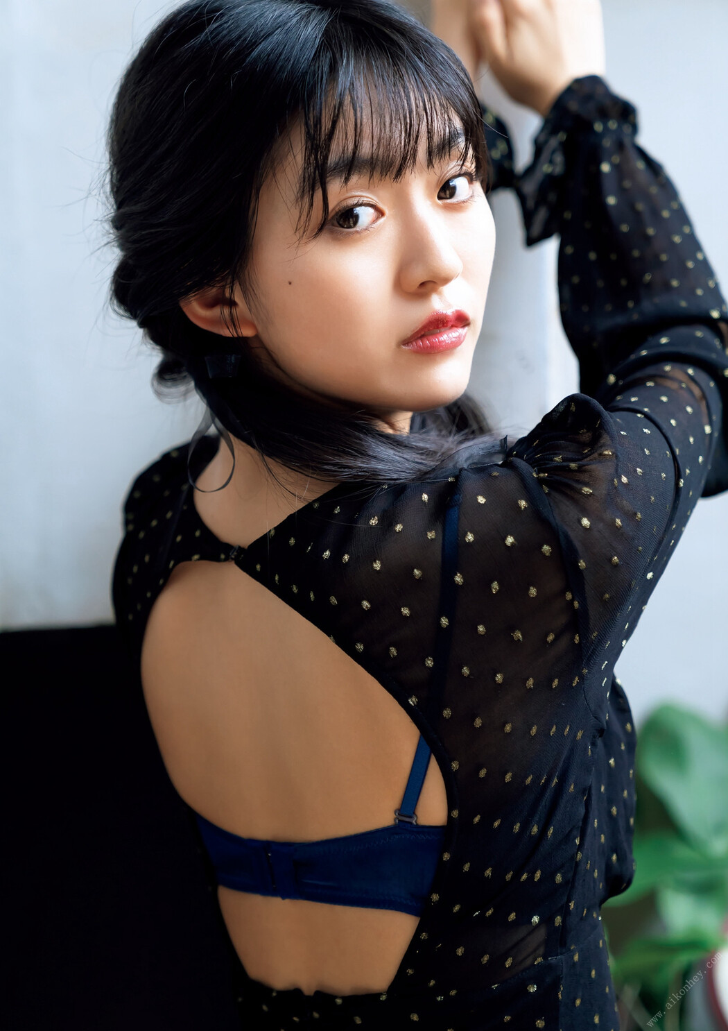 Runa Toyoda 豊田ルナ, 1st写真集 『月-Luna-』 Set.01