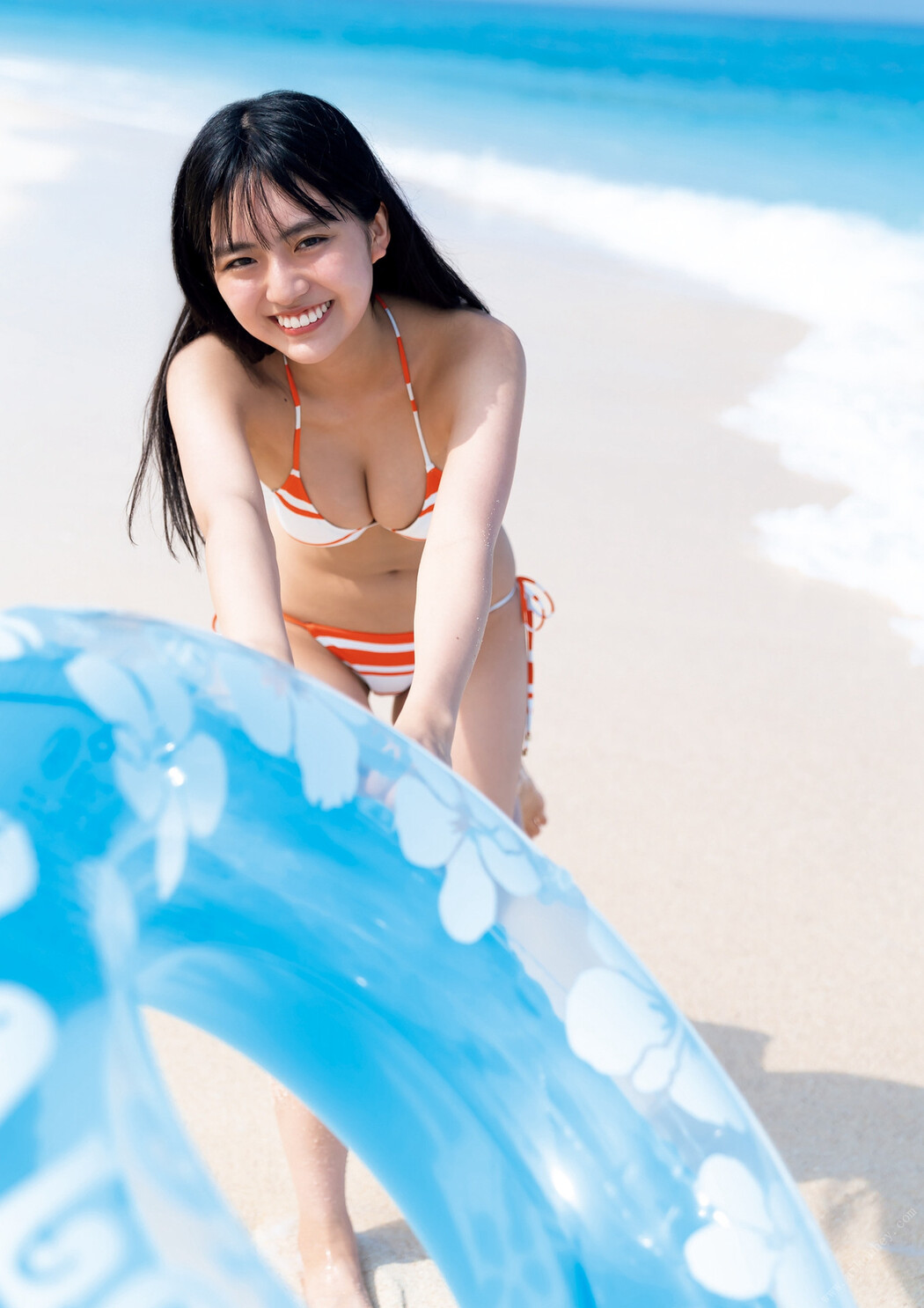 Runa Toyoda 豊田ルナ, 1st写真集 『月-Luna-』 Set.01