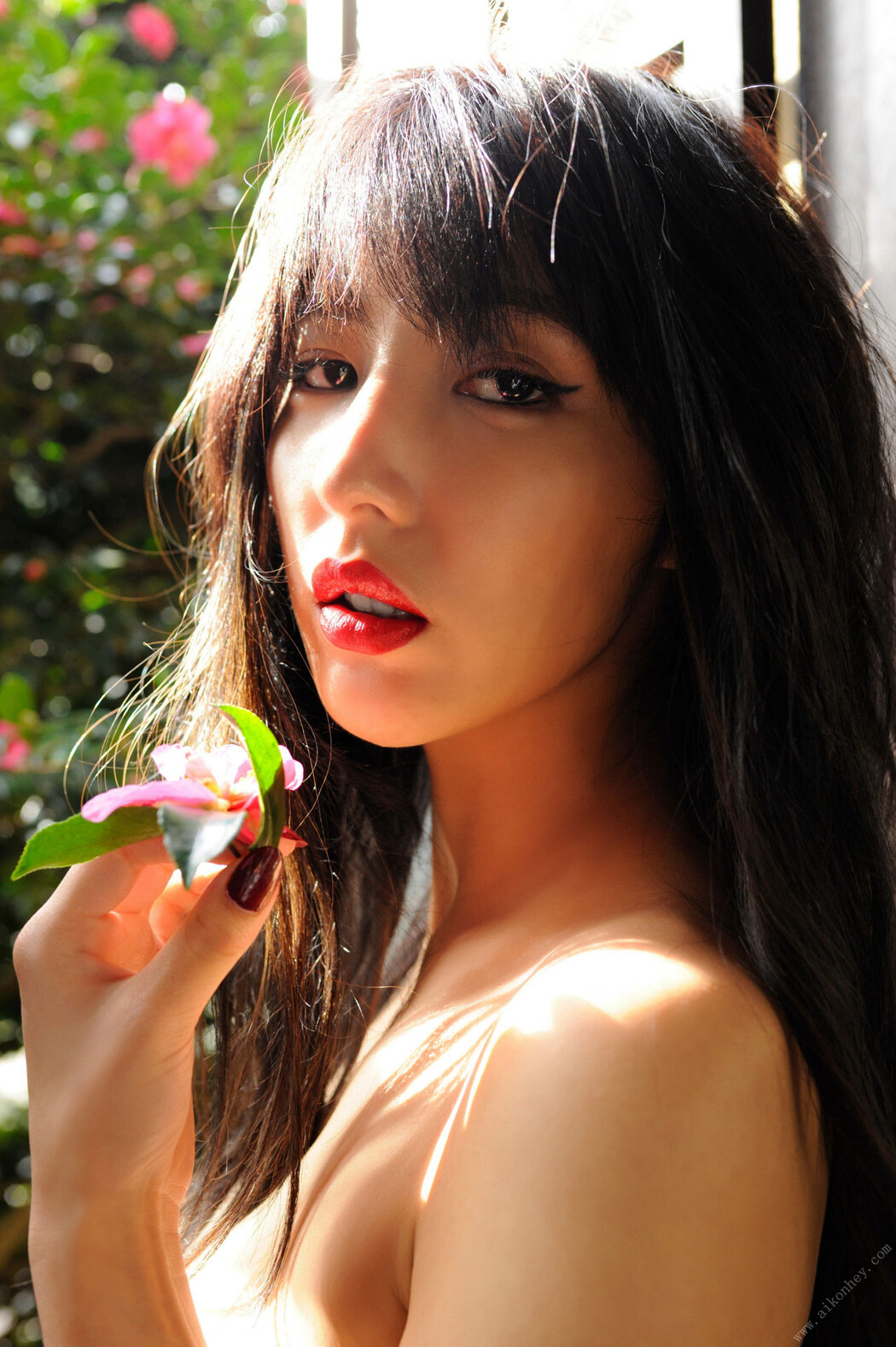 Bambi Watanabe 渡辺万美, 週刊現代デジタル写真集 「プレイメイト 渡辺万美 Vol.1 Perfect Nude」 Set.01