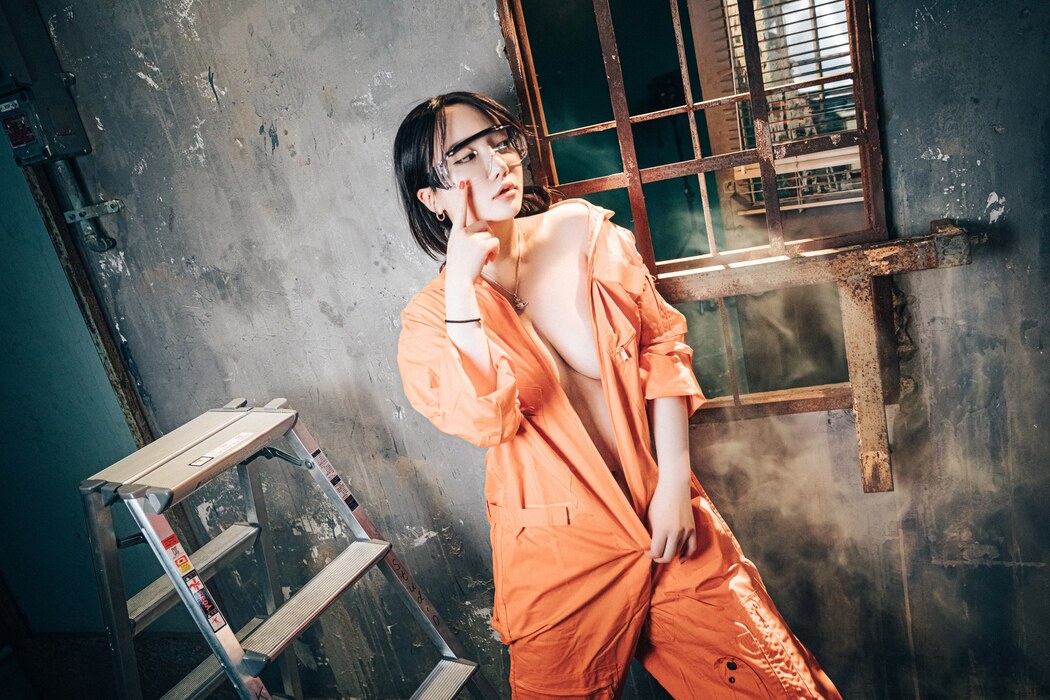Son Yeeun 손예은, [Loozy] Where Are My Tools