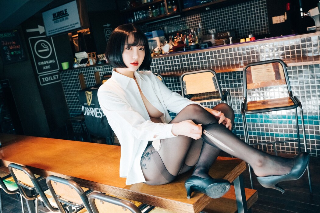 Son Yeeun 손예은, [Loozy] Tainted Love Bar Set.01