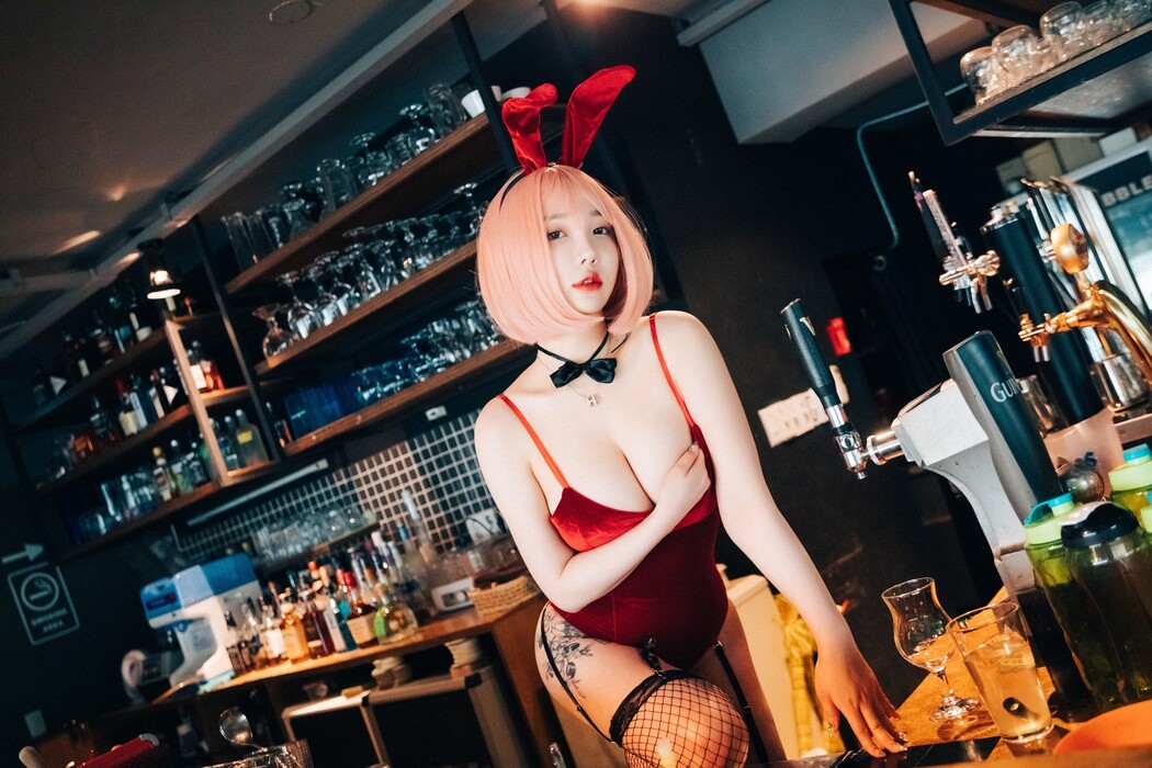 Son Yeeun 손예은, [Loozy] Tainted Love Bar Set.02