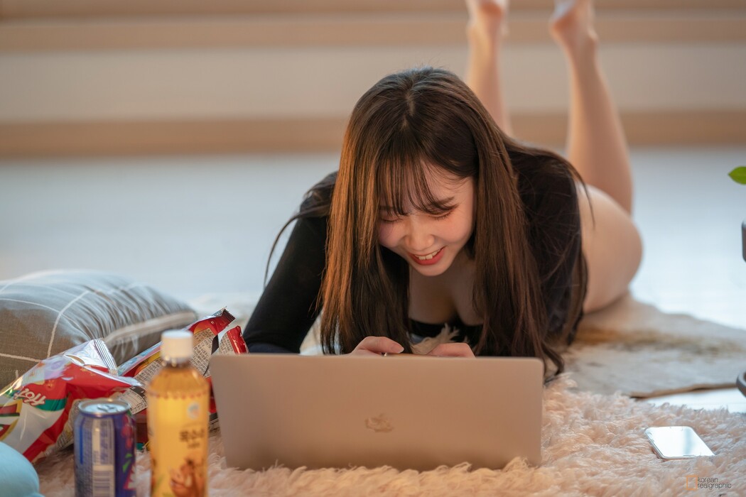 Myua 뮤아, [Korean Realgraphic] No.18