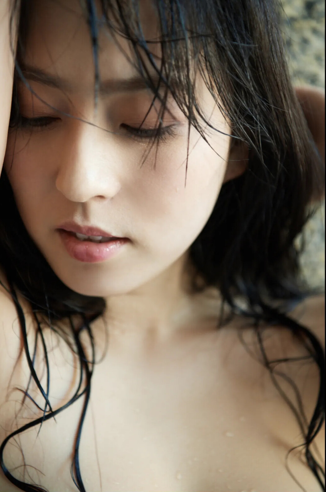 Shiori Usui 薄井しお里, FRIDAYデジタル写真集 「ノーパン女子アナウンサー Vol.01」 Set.02